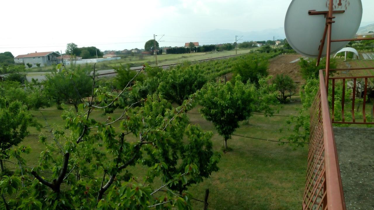 פודגוריצה Airport Home Radinovic מראה חיצוני תמונה