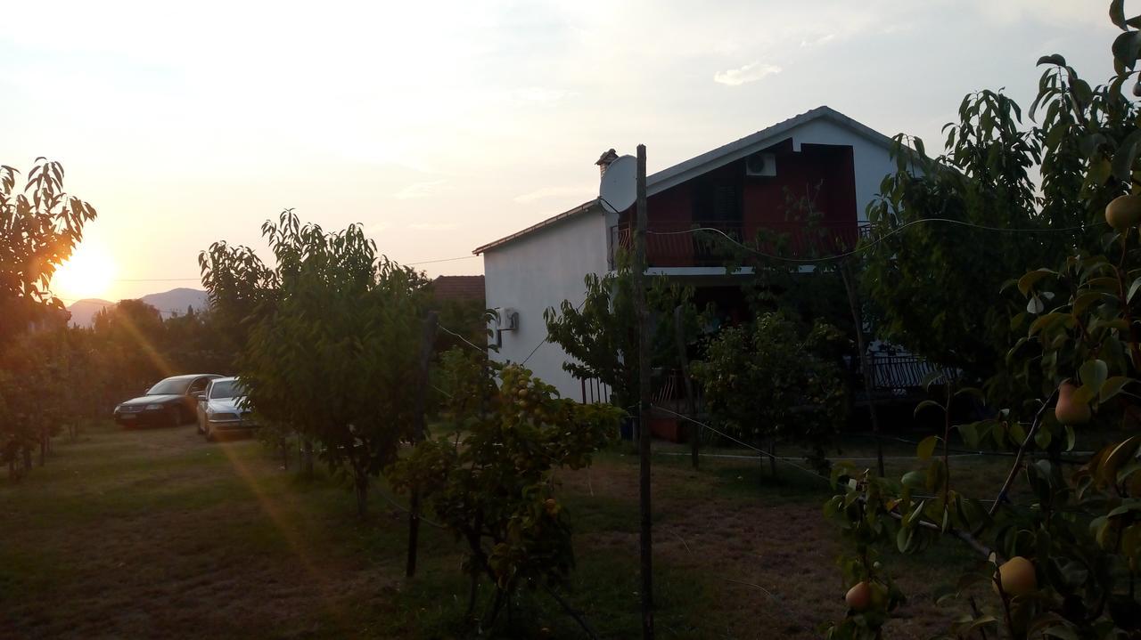 פודגוריצה Airport Home Radinovic מראה חיצוני תמונה