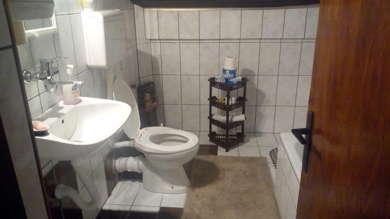 פודגוריצה Airport Home Radinovic מראה חיצוני תמונה